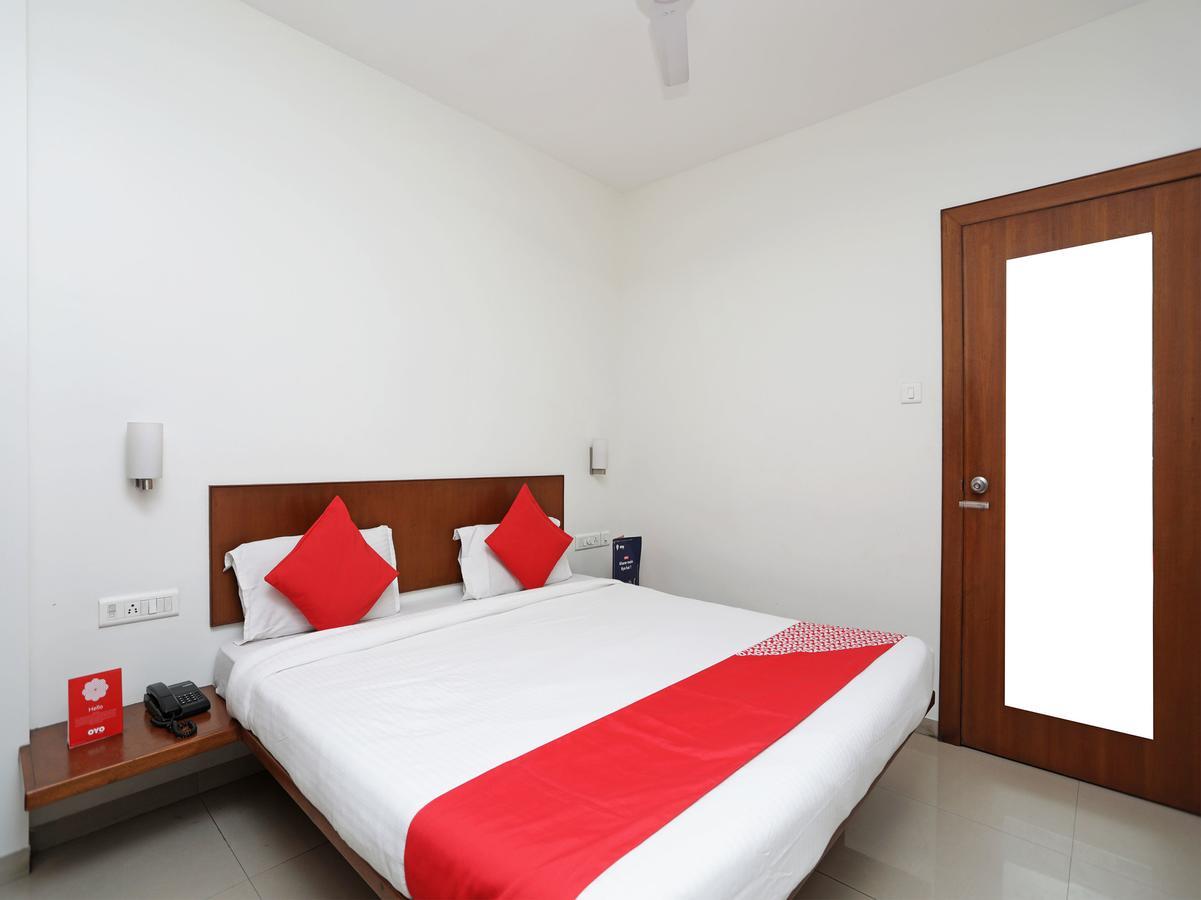 Oyo 1194 Hotel Gulmohr Pune Ngoại thất bức ảnh