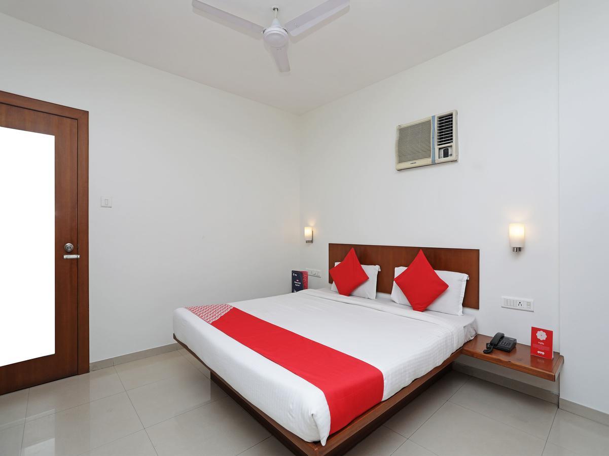 Oyo 1194 Hotel Gulmohr Pune Ngoại thất bức ảnh