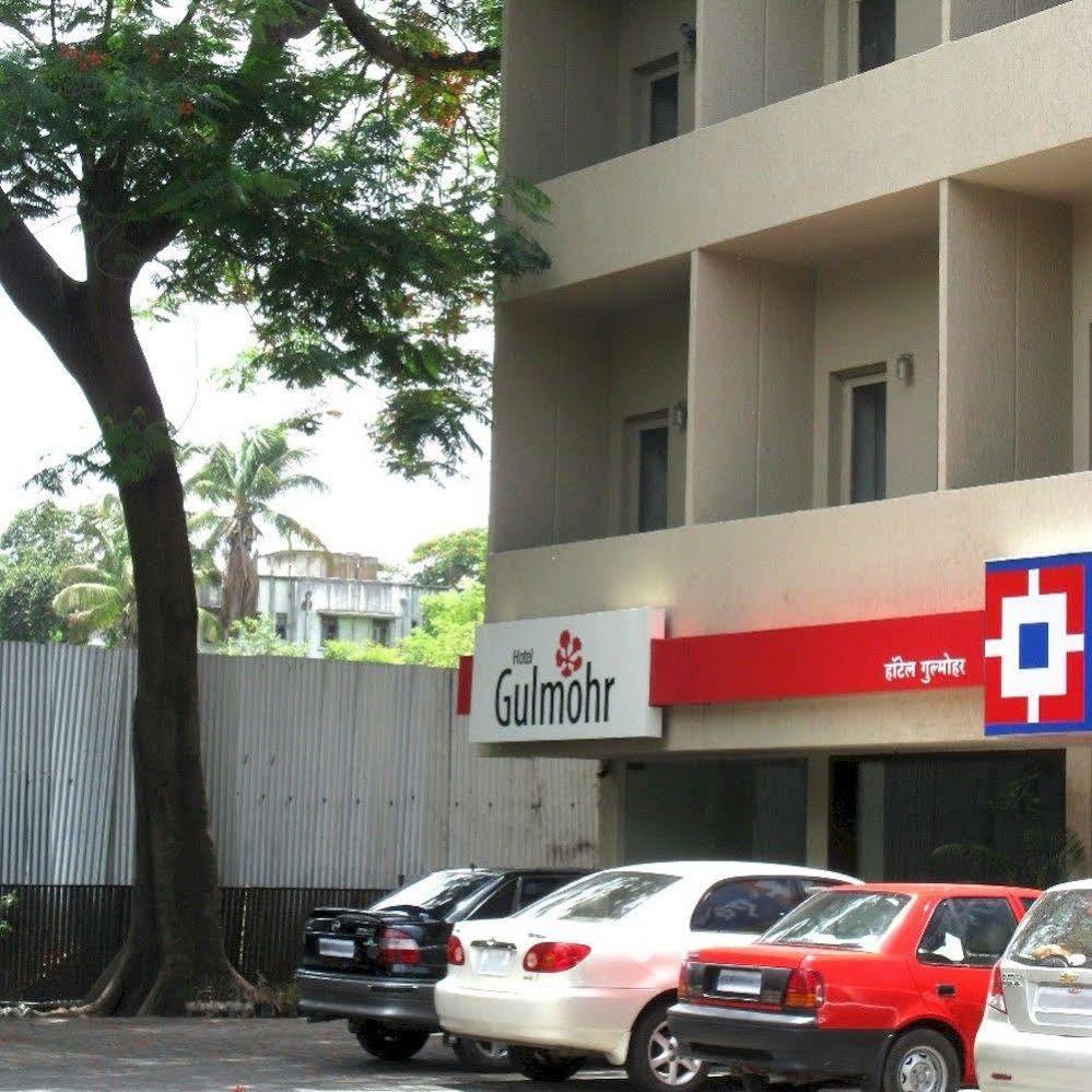 Oyo 1194 Hotel Gulmohr Pune Ngoại thất bức ảnh